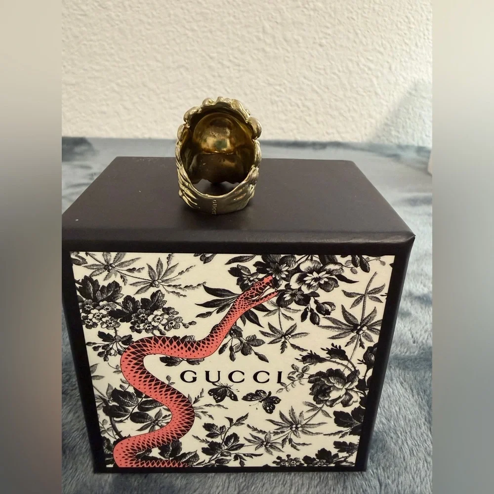 BRAND NEW Gucci Gold Lion Head Clear Crystal Size 10 / X-Small / 5.25